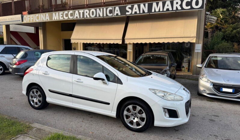 
								PEUGEOT – 308 – 16V VTi 98CV 5p. Access TAGLIANDI PEUGEOT pieno									