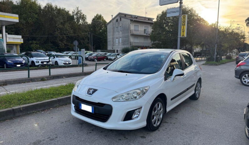 
								PEUGEOT – 308 – 16V VTi 98CV 5p. Access TAGLIANDI PEUGEOT pieno									