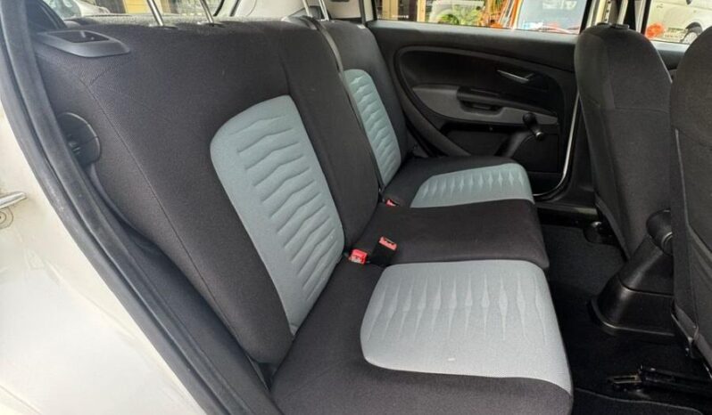 
								FIAT – Grande Punto – 1.4 5 porte Dynamic GPL NEOPATENTATI pieno									