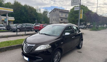 
									LANCIA – Ypsilon – 1.2 69 CV 5 porte GPL Ecochic Silver NEOPATENTATI pieno								