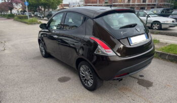 
									LANCIA – Ypsilon – 1.2 69 CV 5 porte GPL Ecochic Silver NEOPATENTATI pieno								