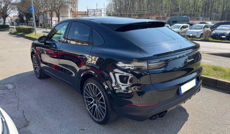 
								PORSCHE – Cayenne – Coupè 3.0 V6 E-Hybrid pieno									