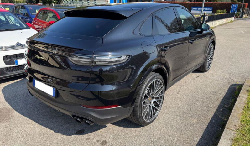 
								PORSCHE – Cayenne – Coupè 3.0 V6 E-Hybrid pieno									