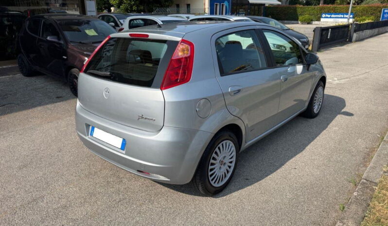 
								FIAT – Grande Punto – 1.2 5 porte Dynamic NEOPATENTATI pieno									