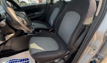 
									FIAT – Grande Punto – 1.2 5 porte Dynamic NEOPATENTATI pieno								