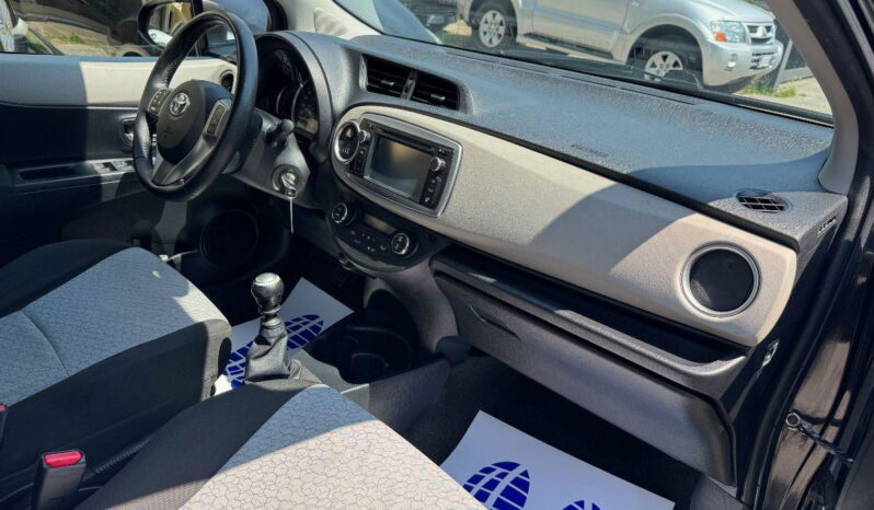 
								TOYOTA – Yaris – 1.3 5 porte Lounge #1PROP. #TAG.CERTIFICATI pieno									