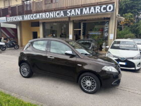 LANCIA – Ypsilon – 1.2 69 CV 5 porte GPL Ecochic Silver NEOPATENTATI