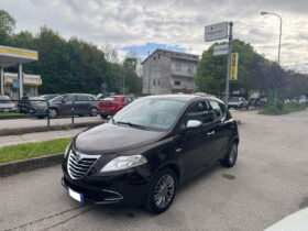 LANCIA – Ypsilon – 1.2 69 CV 5 porte GPL Ecochic Silver NEOPATENTATI