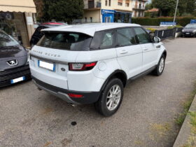 LAND ROVER – Range Rover Evoque –  2.0 TD4 5p. Pure