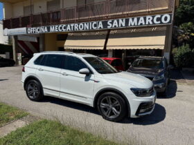 VOLKSWAGEN – Tiguan – 2.0 TDI DSG 4MOTION R-LINE