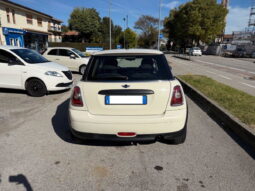 
										MINI – Mini – 1.4 16V One full									