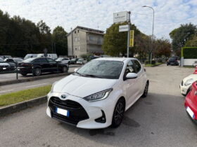 TOYOTA – Yaris – 1.5 Hybrid 5p. E-CVT Trend #TAG.TOYOTA