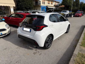 TOYOTA – Yaris – 1.5 Hybrid 5p. E-CVT Trend #TAG.TOYOTA