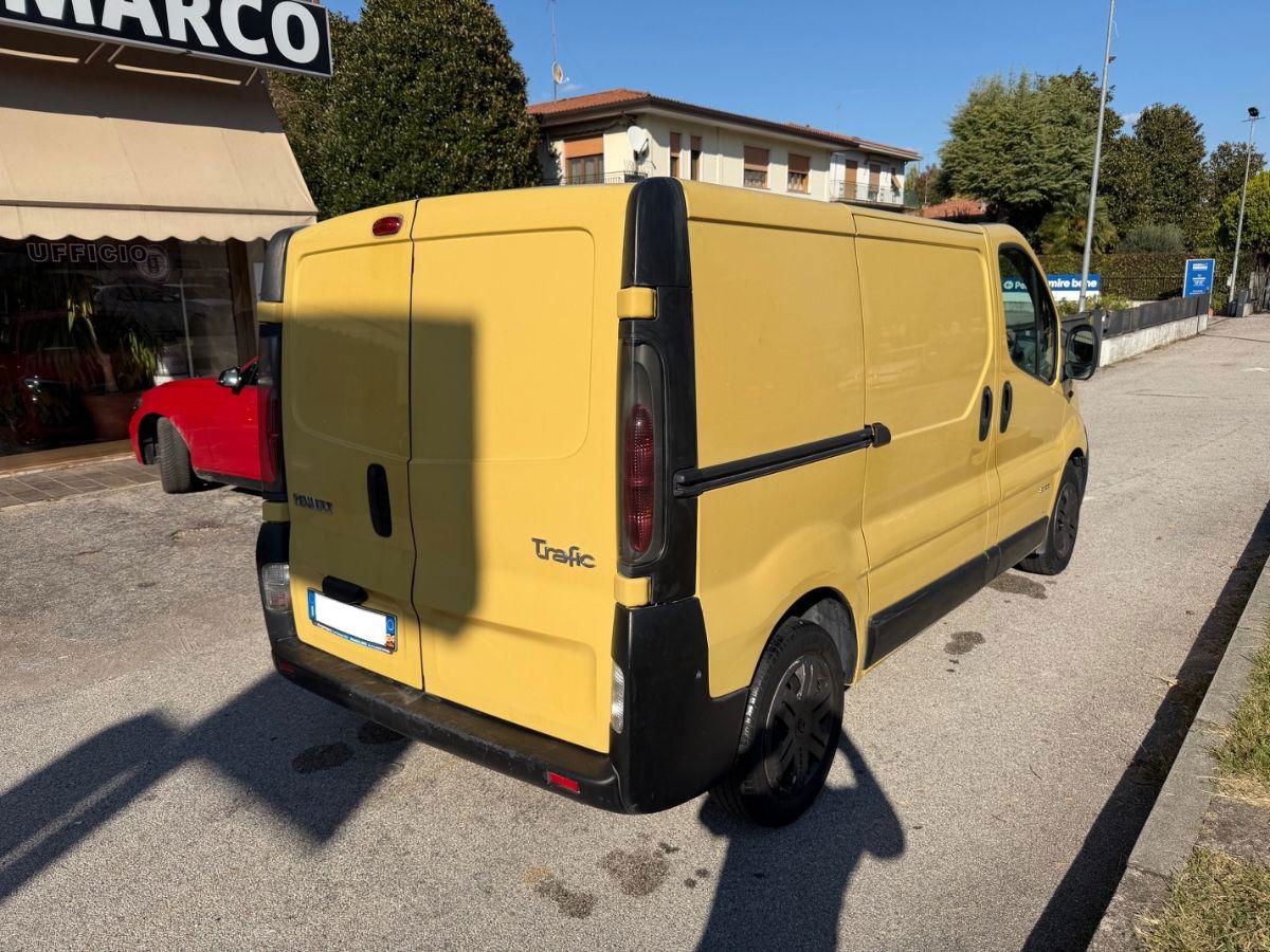 RENAULT – Trafic 1.9 Dci PC-TN 74kw 100cv full