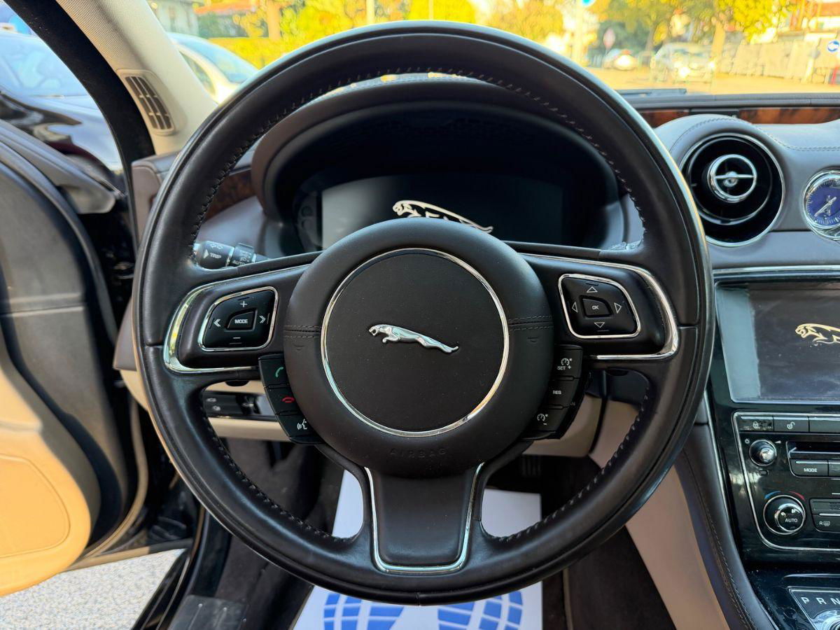 JAGUAR – XJ – 3.0D V6 Premium Luxury full