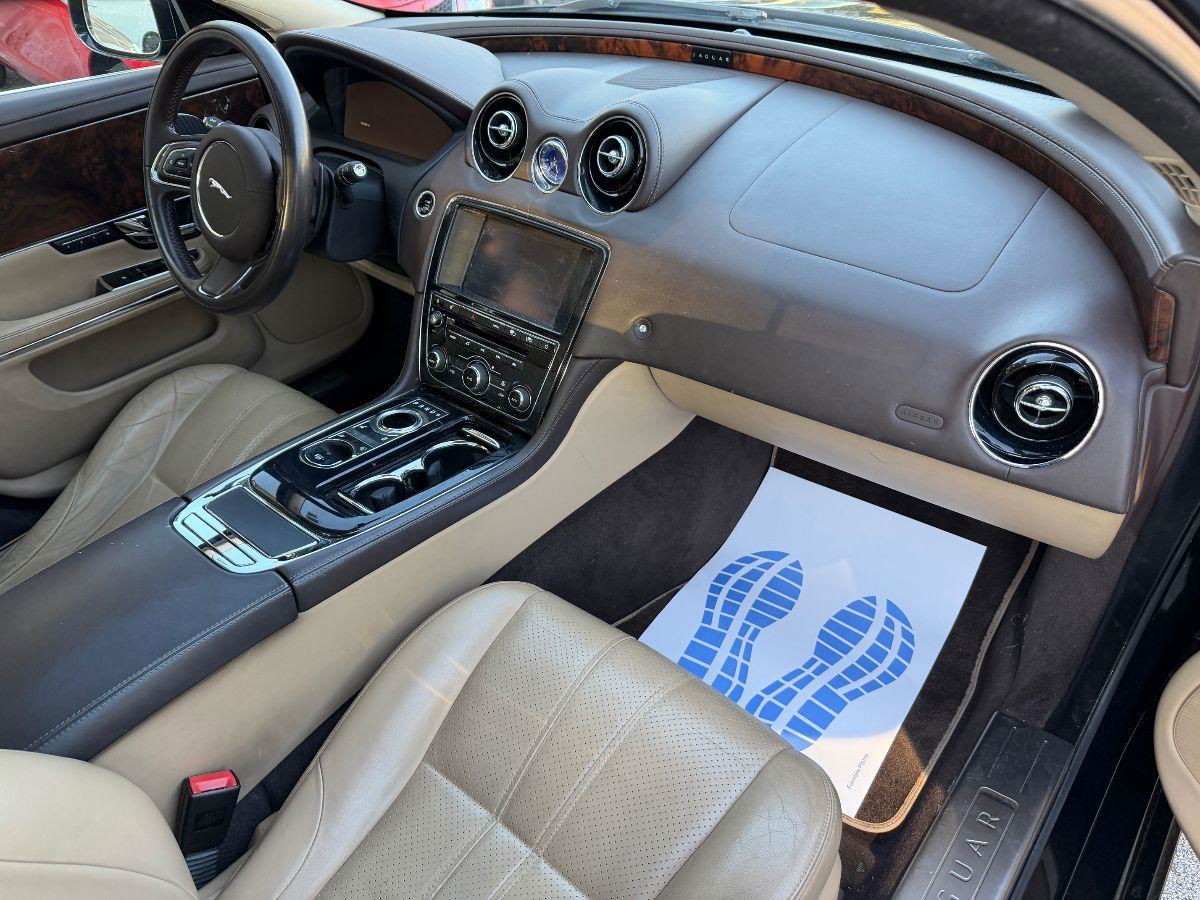 JAGUAR – XJ – 3.0D V6 Premium Luxury full