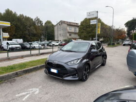 TOYOTA – Yaris – 1.5 Hybrid 5p. Lounge
