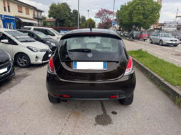 
										LANCIA – Ypsilon – 1.2 69 CV 5 porte GPL Ecochic Silver NEOPATENTATI full									
