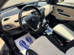 
										LANCIA – Ypsilon – 1.2 69 CV 5 porte GPL Ecochic Silver NEOPATENTATI full									