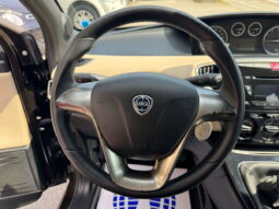 
										LANCIA – Ypsilon – 1.2 69 CV 5 porte GPL Ecochic Silver NEOPATENTATI full									