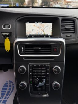 
										VOLVO – V60 – D2 Kinetic #TAG.CERTIFICATI full									