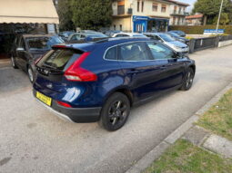 VOLVO – V40 Cross Country –  D2 Volvo Ocean Race