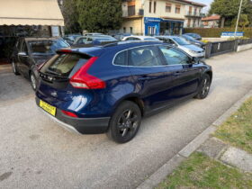 VOLVO – V40 Cross Country –  D2 Volvo Ocean Race