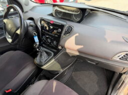 
										LANCIA – Ypsilon – 1.2 69 CV 5 porte Platinum full									