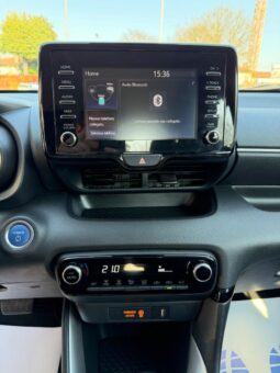 
										TOYOTA – Yaris – 1.5 Hybrid 5p. E-CVT Trend full									