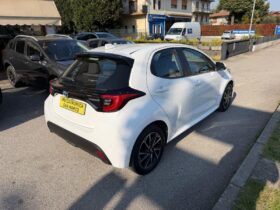 TOYOTA – Yaris – 1.5 Hybrid 5p. E-CVT Trend