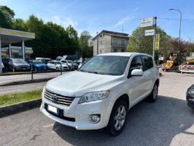 TOYOTA – RAV4 – Crossover 2.2 D-4D 150CV DPF Excl. SOLO COMMERCIANTI
