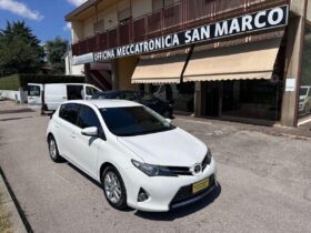 TOYOTA – Auris –  TS 1.4 D-4D Lounge #TAGLIANDICERTIFICATI
